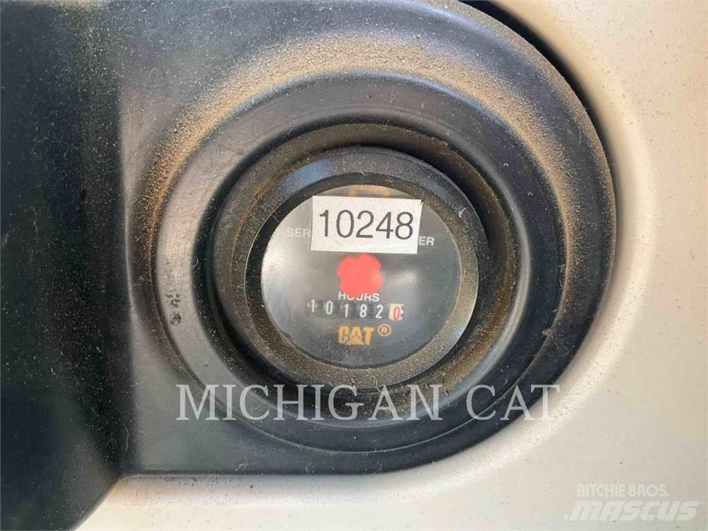 CAT 325CL 履带挖掘机