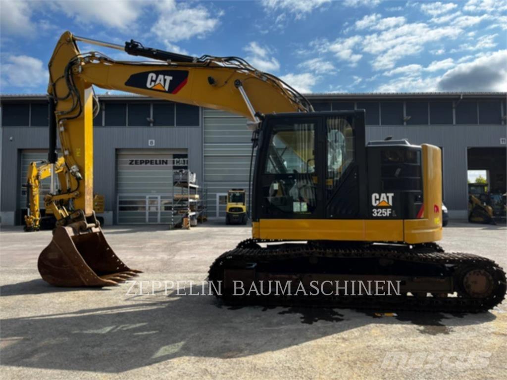 CAT 325FL 履带挖掘机