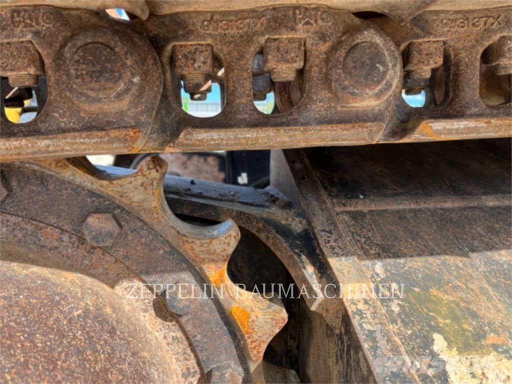 CAT 325FL 履带挖掘机