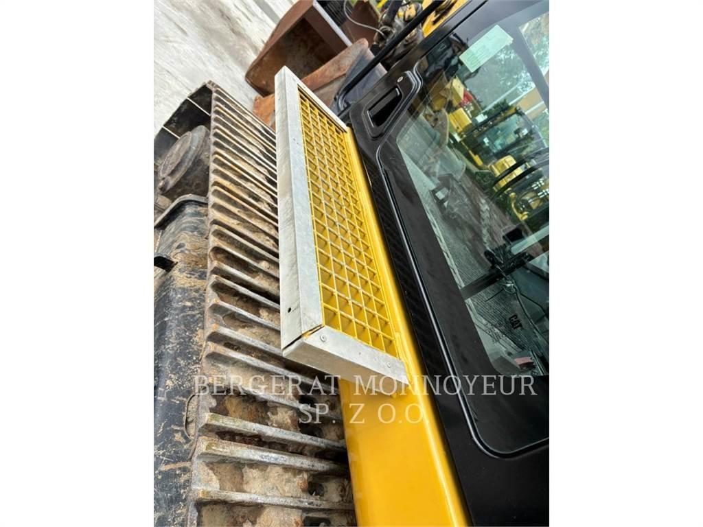 CAT 326 履带挖掘机