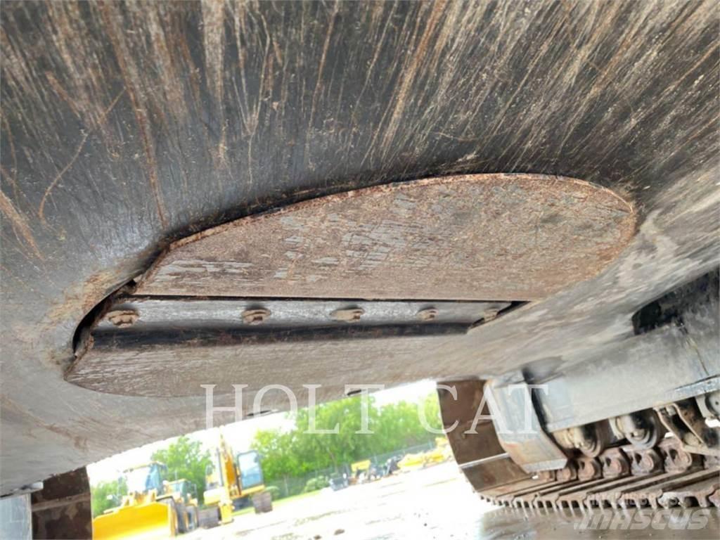 CAT 326 TC 履带挖掘机