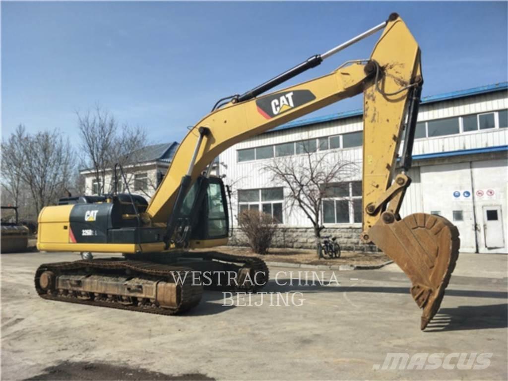 CAT 326D2L 履带挖掘机