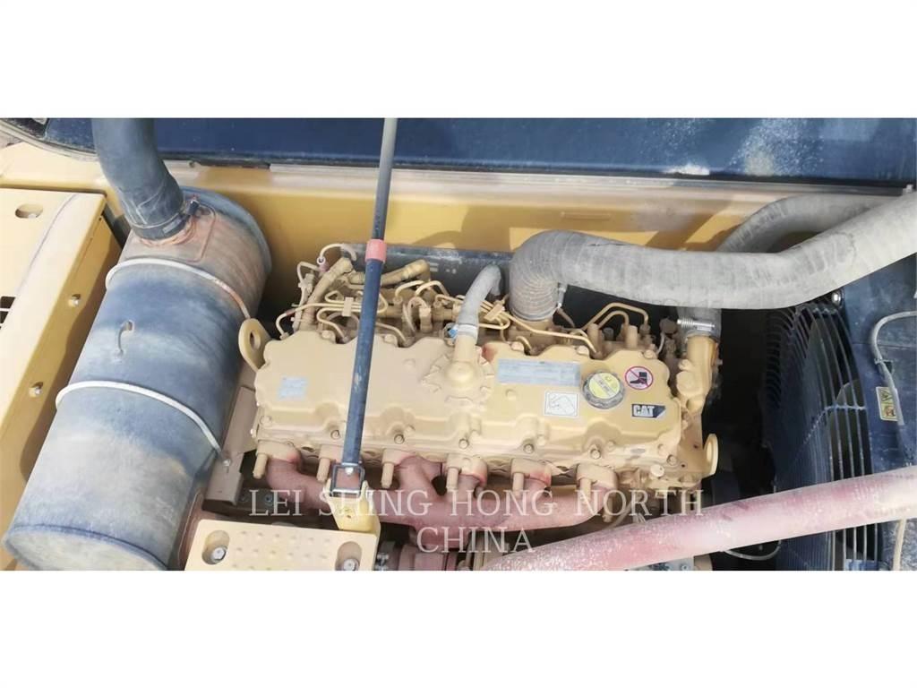 CAT 326D2L 履带挖掘机