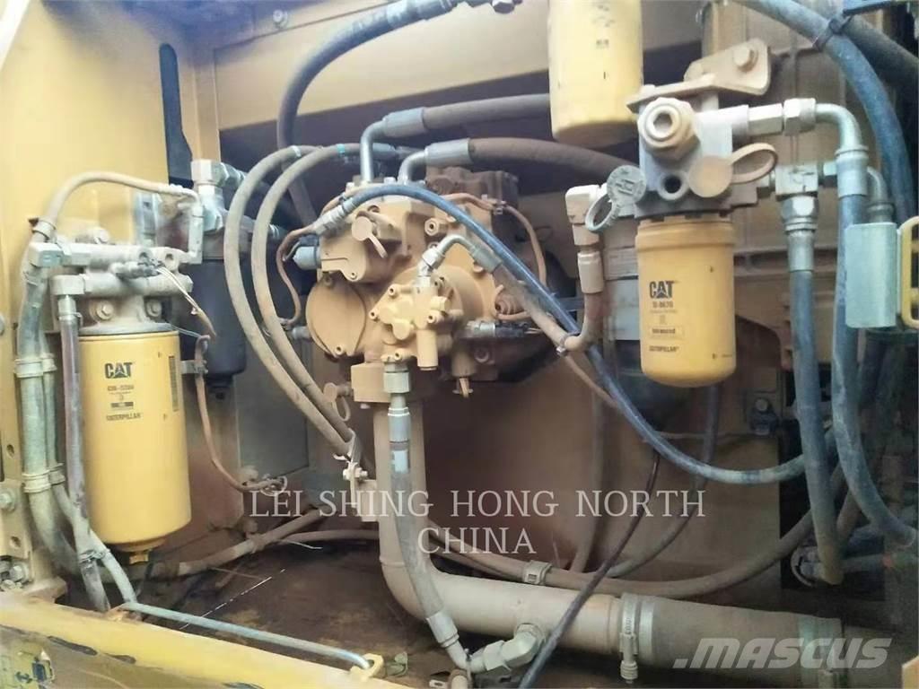CAT 326D2L 履带挖掘机