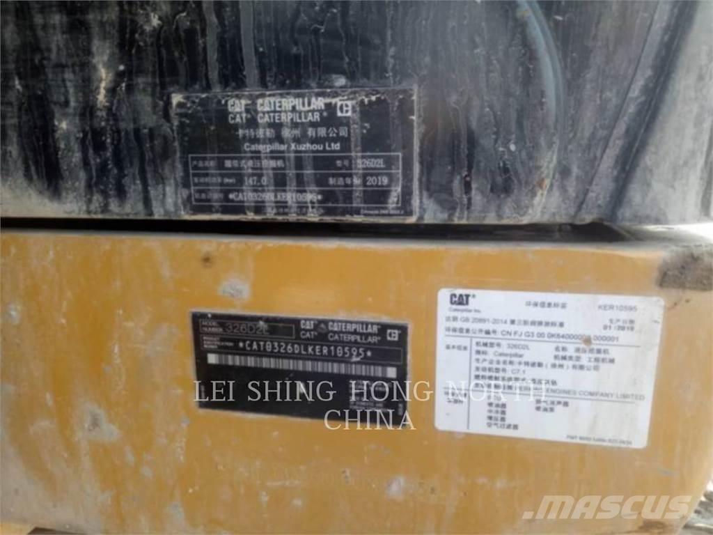 CAT 326D2L 履带挖掘机