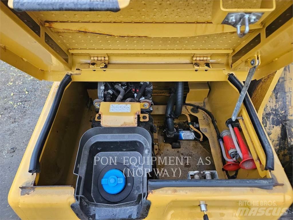 CAT 326FL 履带挖掘机