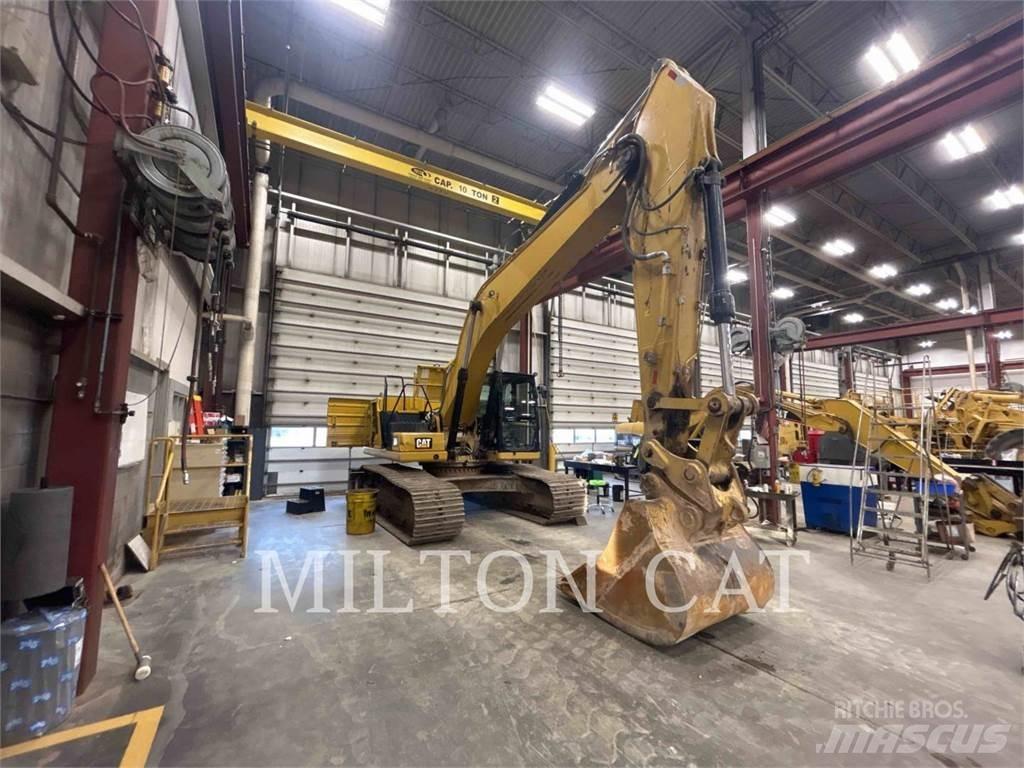 CAT 330 履带挖掘机