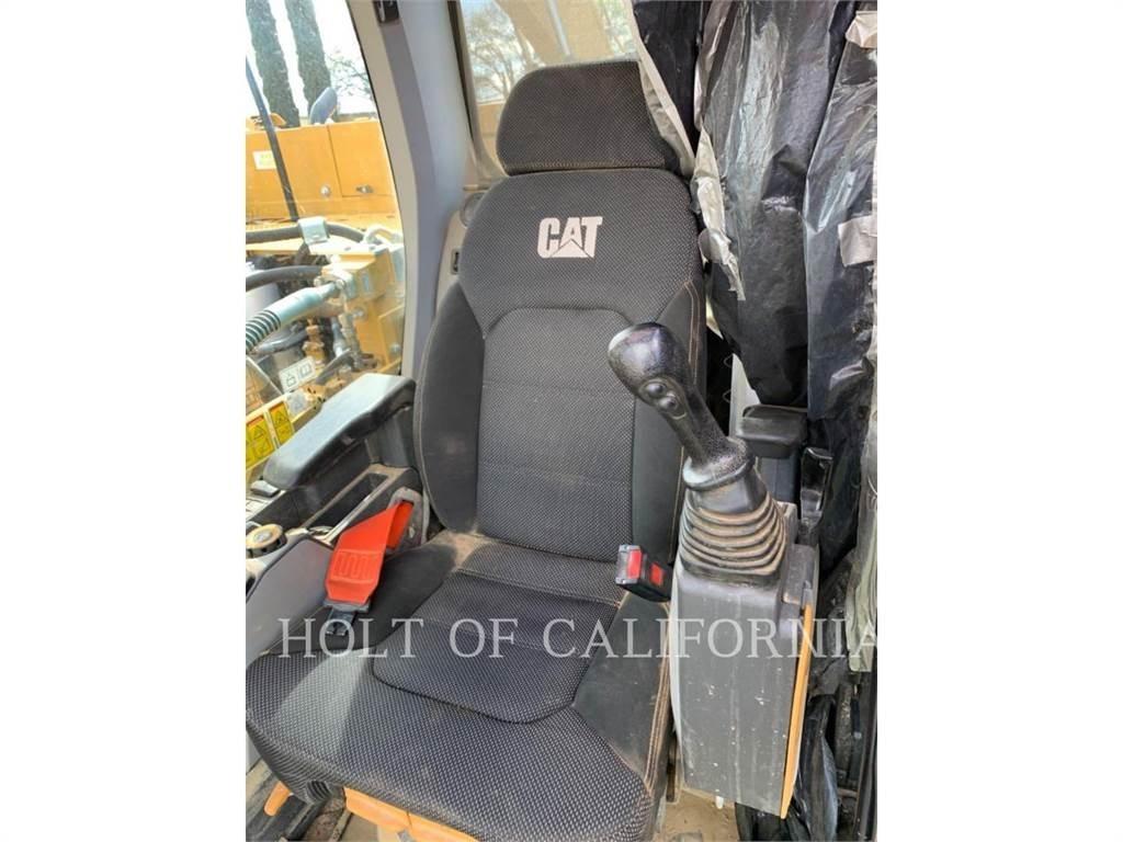 CAT 330 履带挖掘机