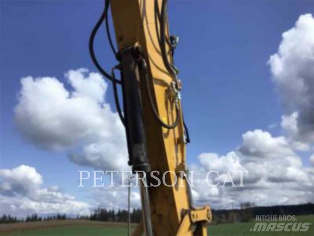 CAT 330 履带挖掘机