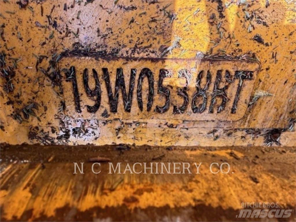 CAT 330 履带挖掘机
