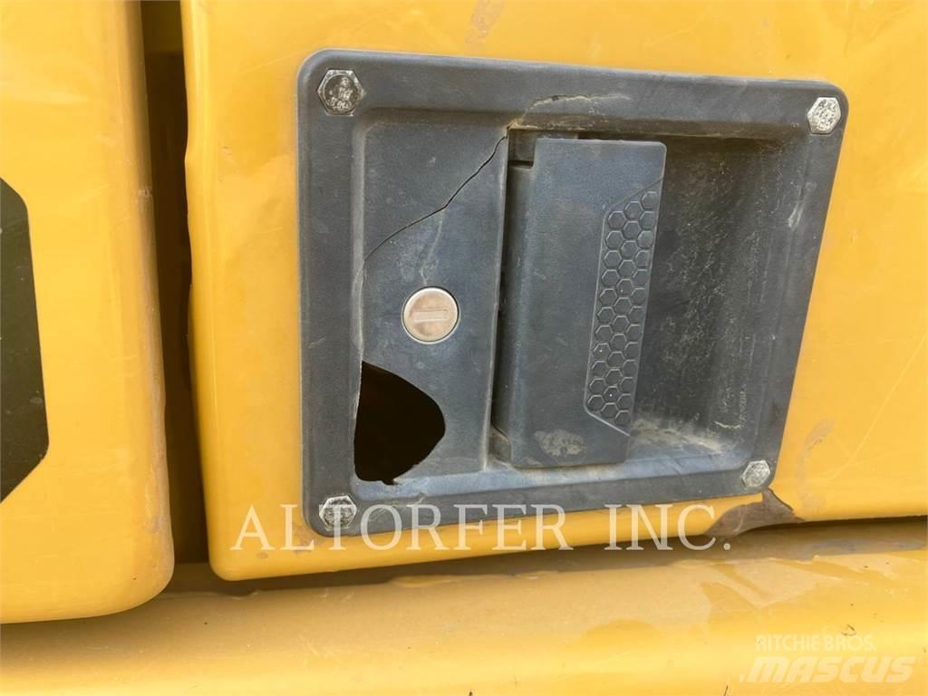CAT 330-07 履带挖掘机