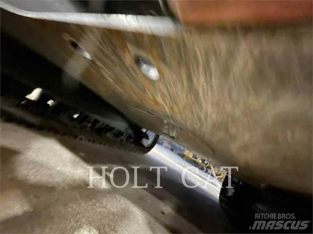 CAT 330 TC 履带挖掘机