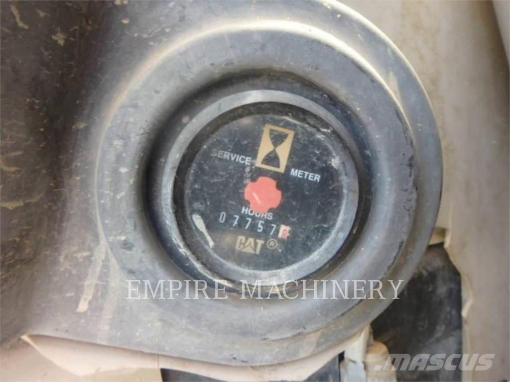 CAT 330CL 履带挖掘机