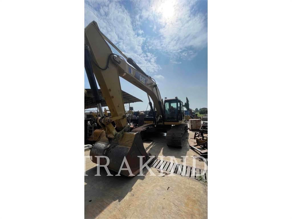 CAT 330D2L 履带挖掘机
