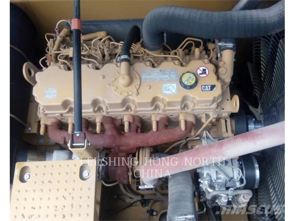 CAT 330D2L 履带挖掘机