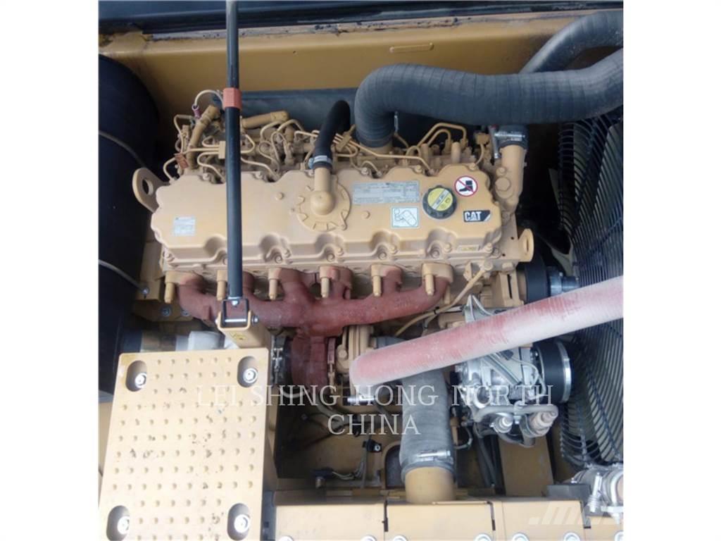 CAT 330D2L 履带挖掘机