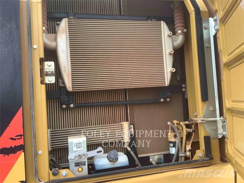 CAT 330FLLR 履带挖掘机