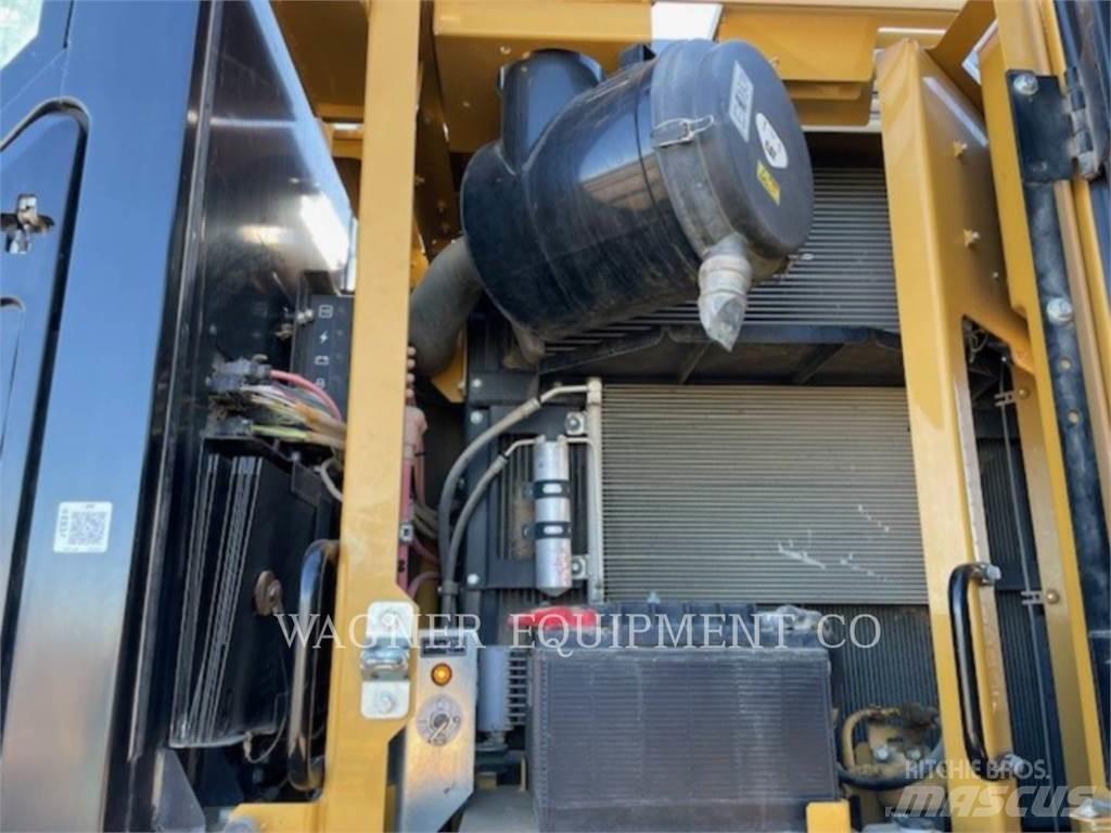 CAT 335FL 履带挖掘机