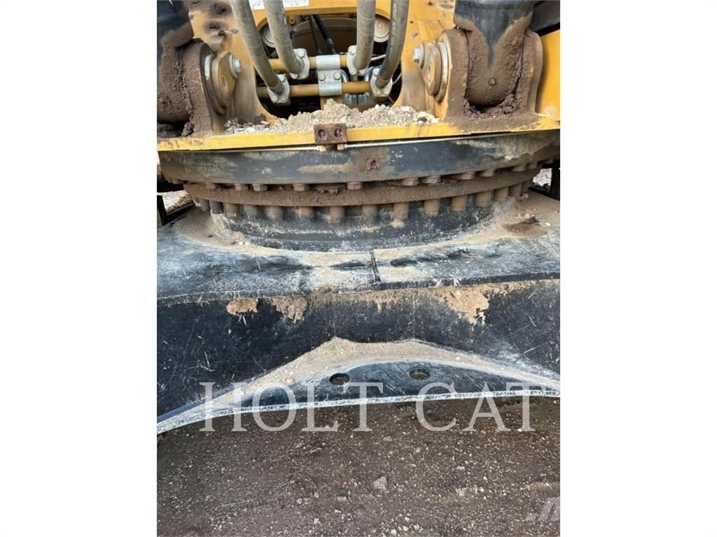 CAT 336 12 履带挖掘机