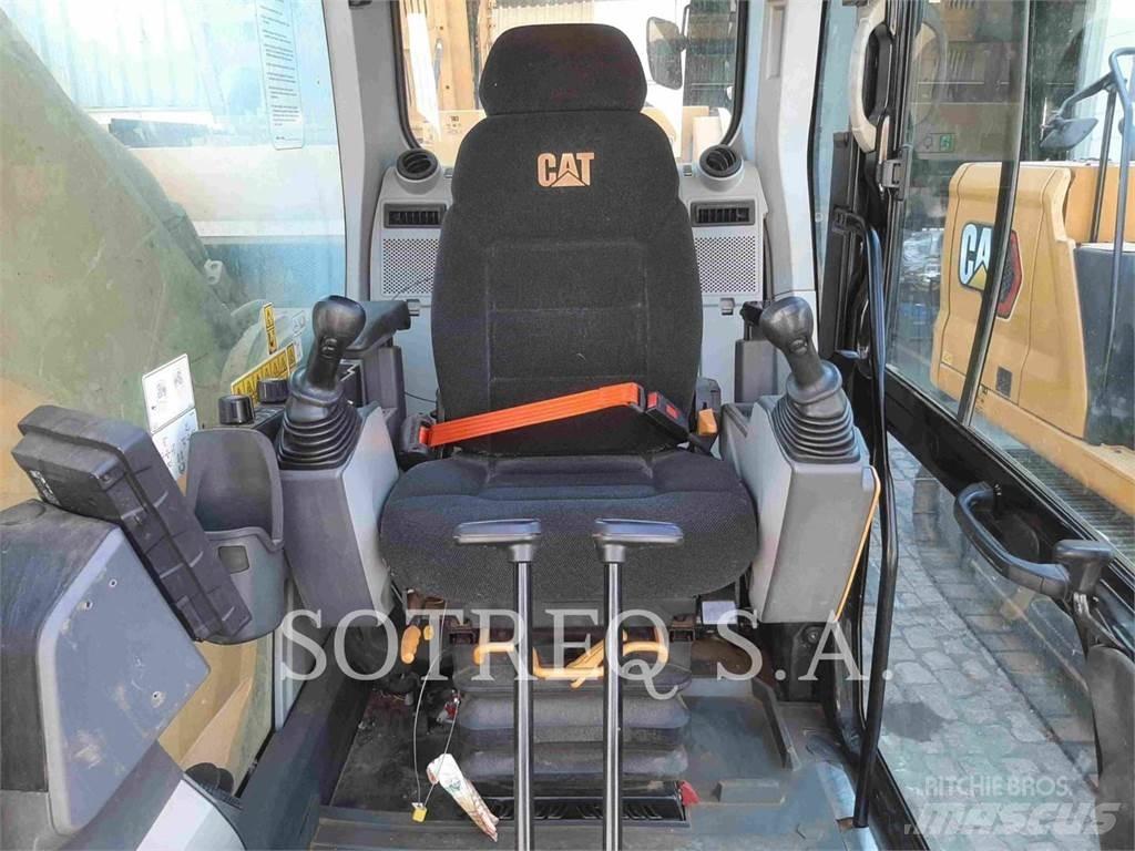 CAT 33607 履带挖掘机