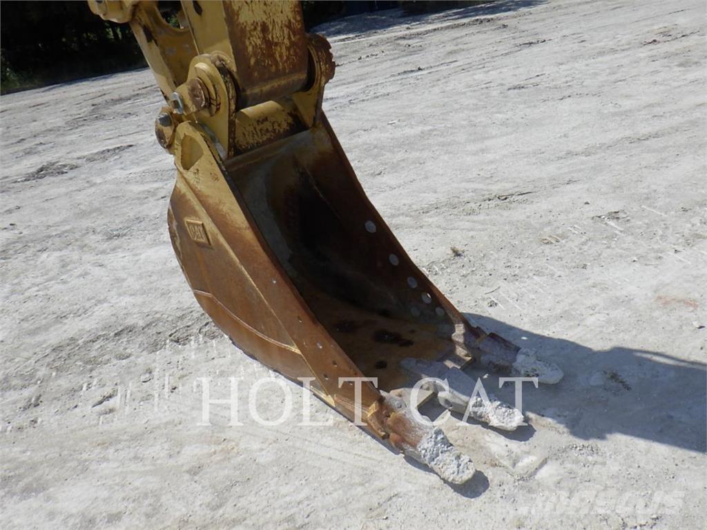CAT 33607GC 履带挖掘机