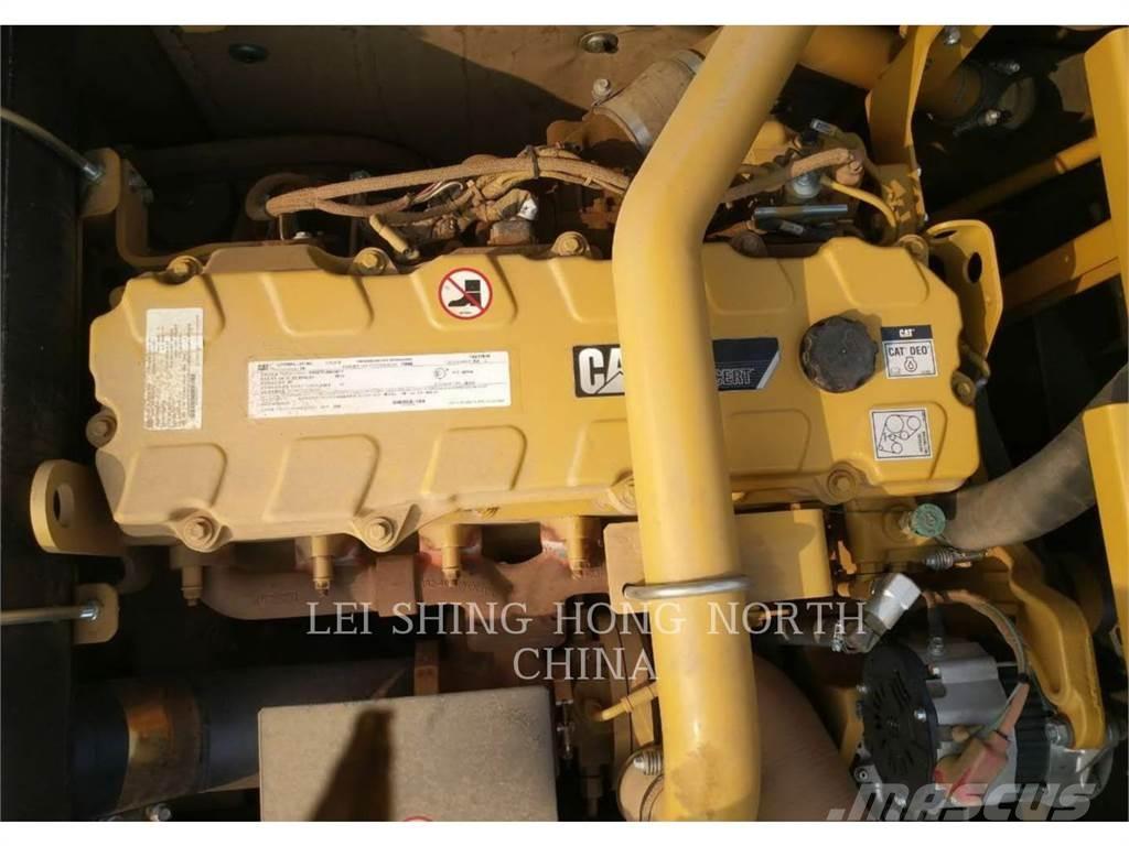 CAT 336D2 履带挖掘机