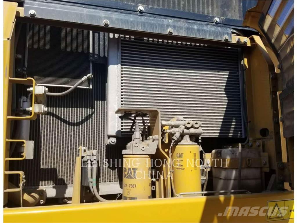 CAT 336D2 履带挖掘机