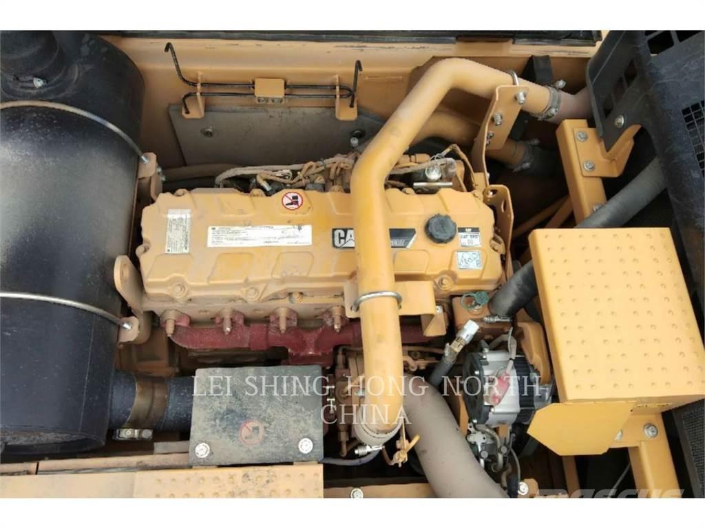 CAT 336D2 履带挖掘机