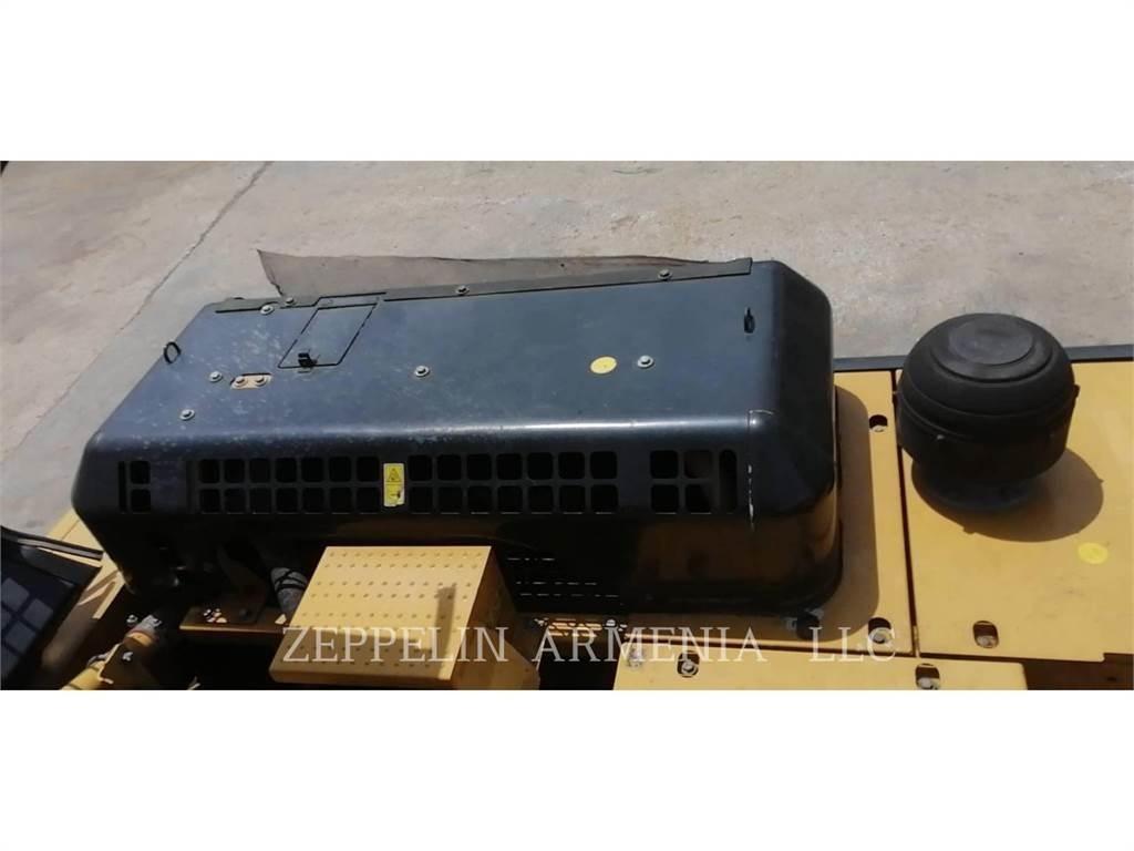 CAT 336D2L 履带挖掘机