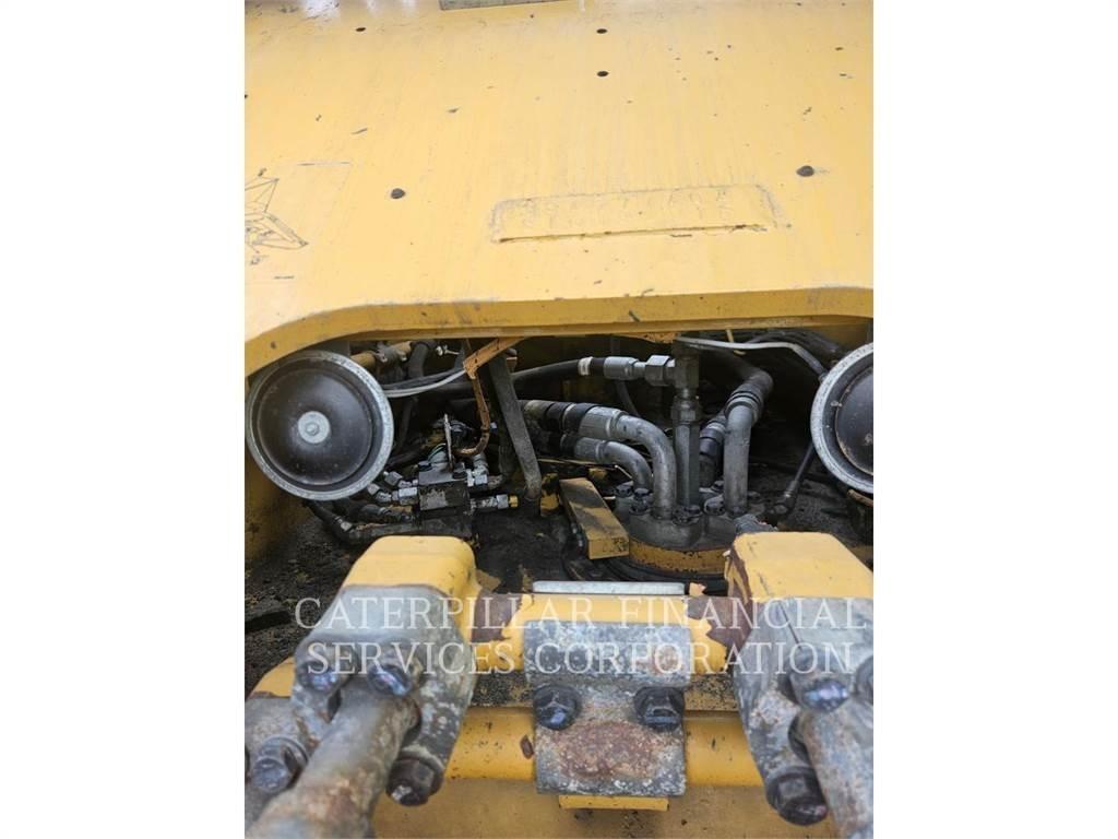 CAT 336FL 履带挖掘机