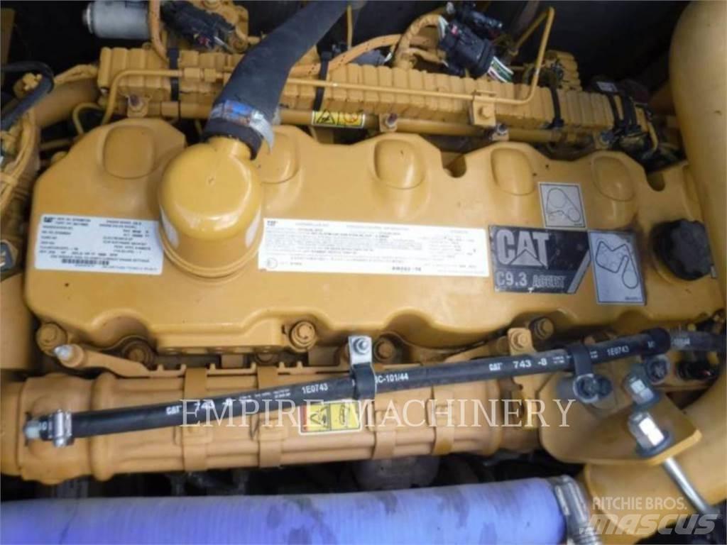 CAT 336FL 履带挖掘机