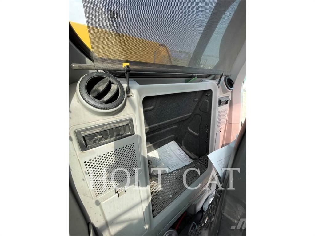 CAT 340 12 履带挖掘机