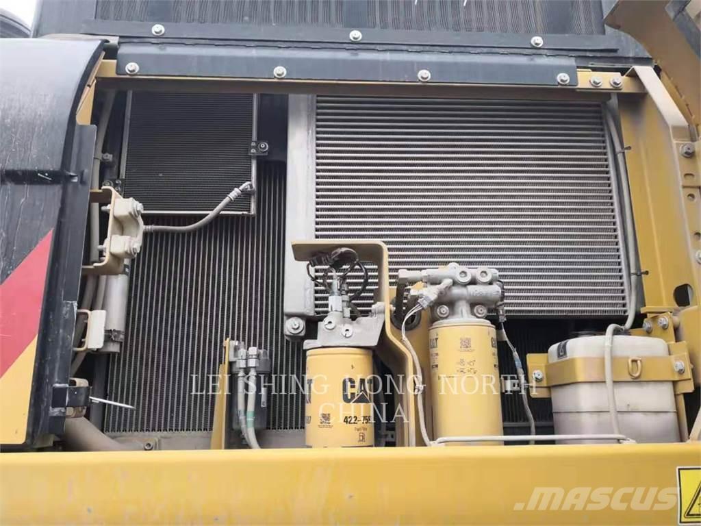CAT 340D2L 履带挖掘机