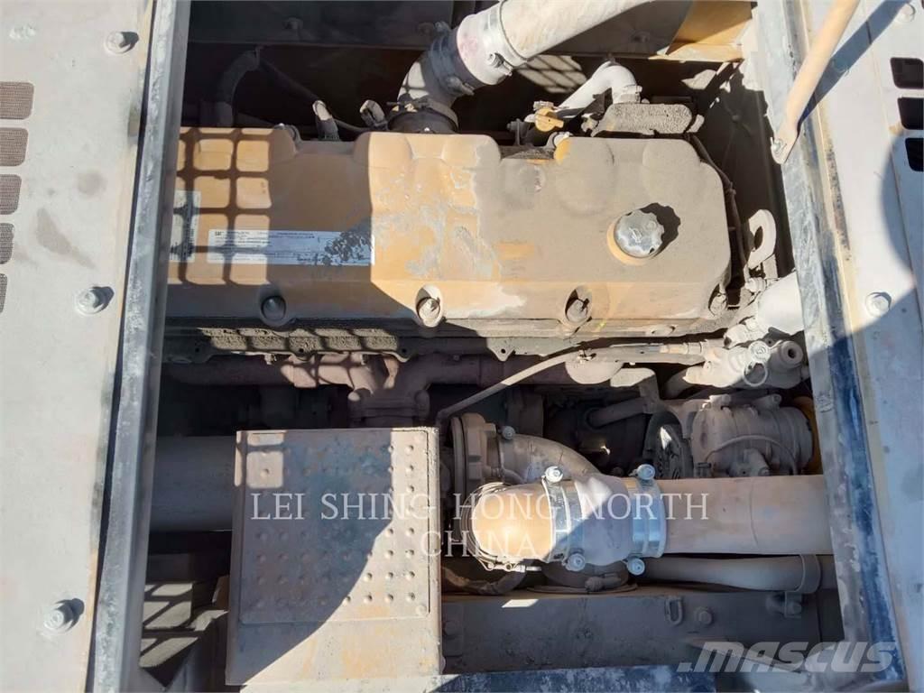 CAT 349D2 履带挖掘机