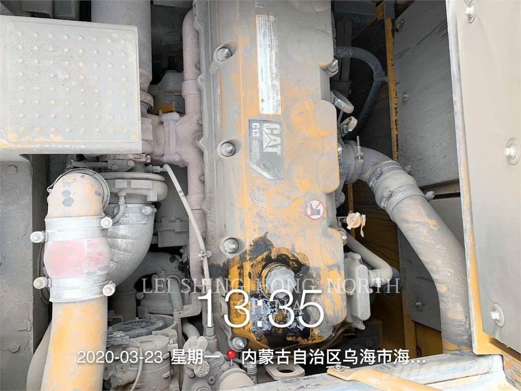 CAT 349D2L 履带挖掘机