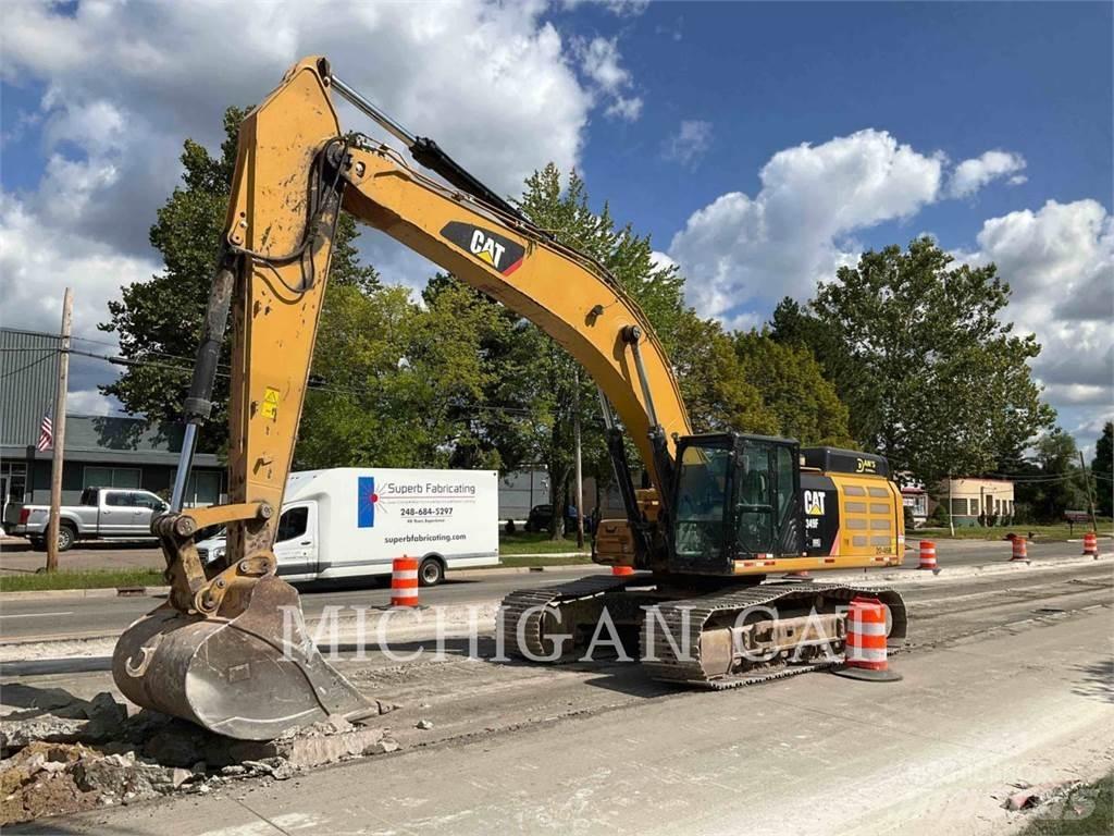 CAT 349FL + 履带挖掘机