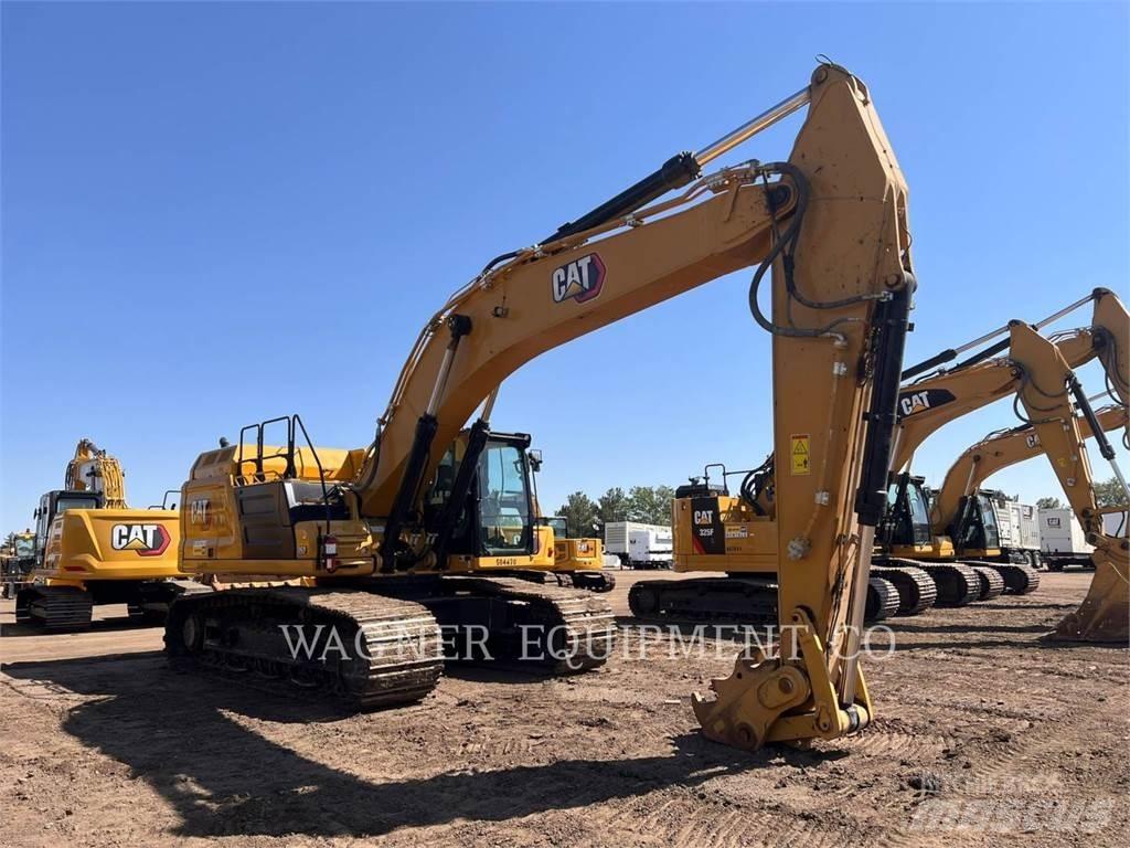 CAT 352 履带挖掘机