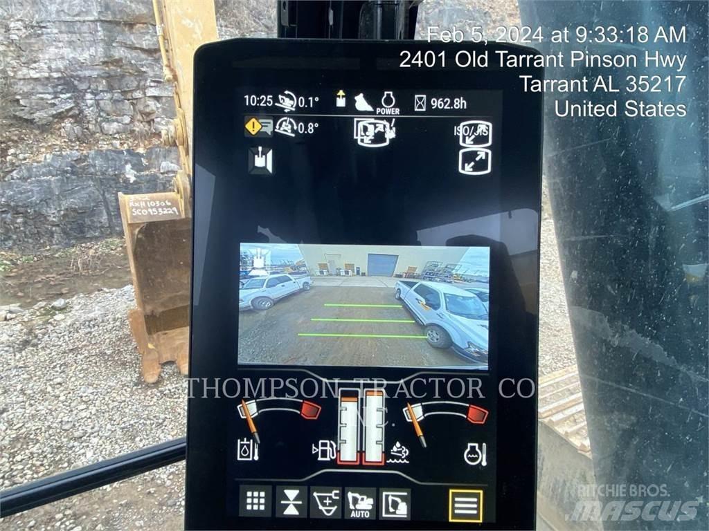 CAT 352 履带挖掘机