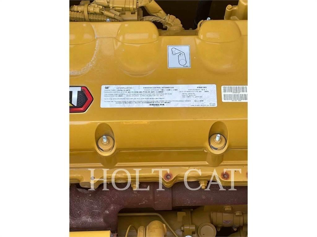 CAT 352 11 履带挖掘机