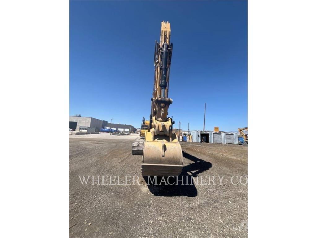CAT 352 CF 履带挖掘机