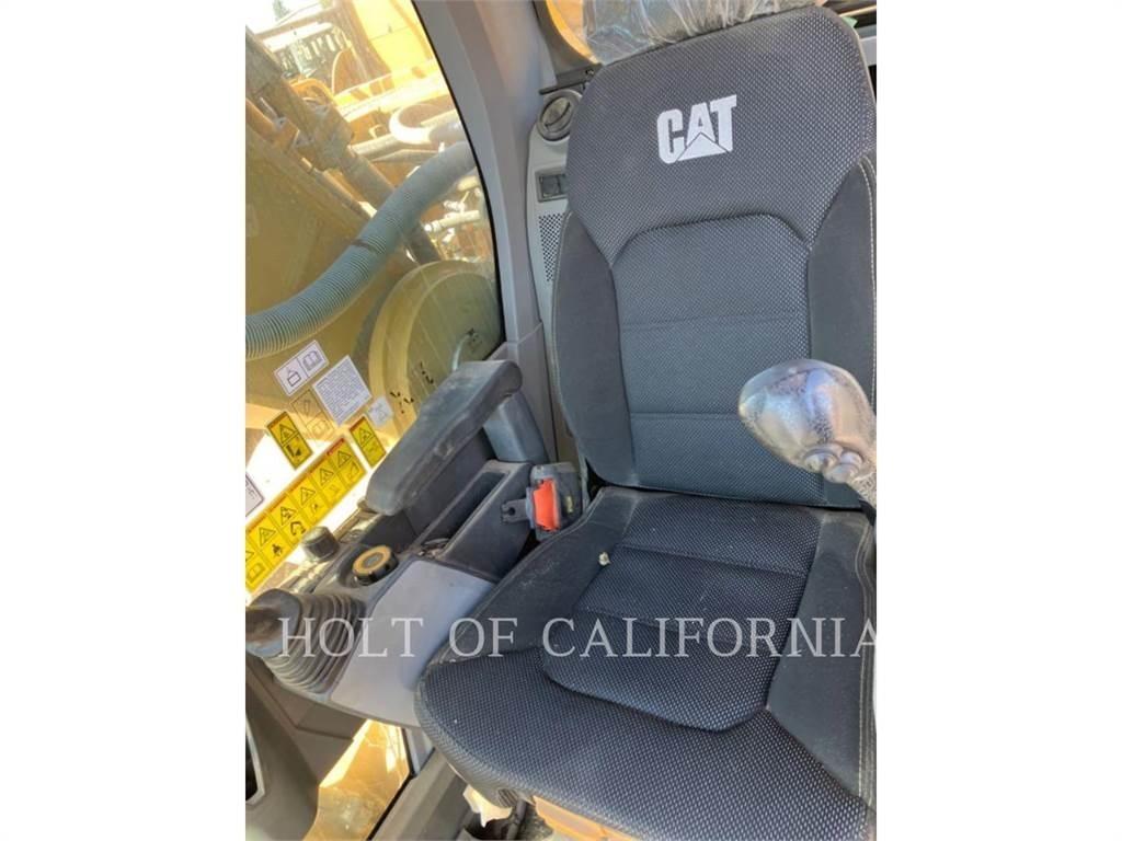 CAT 352FG 履带挖掘机
