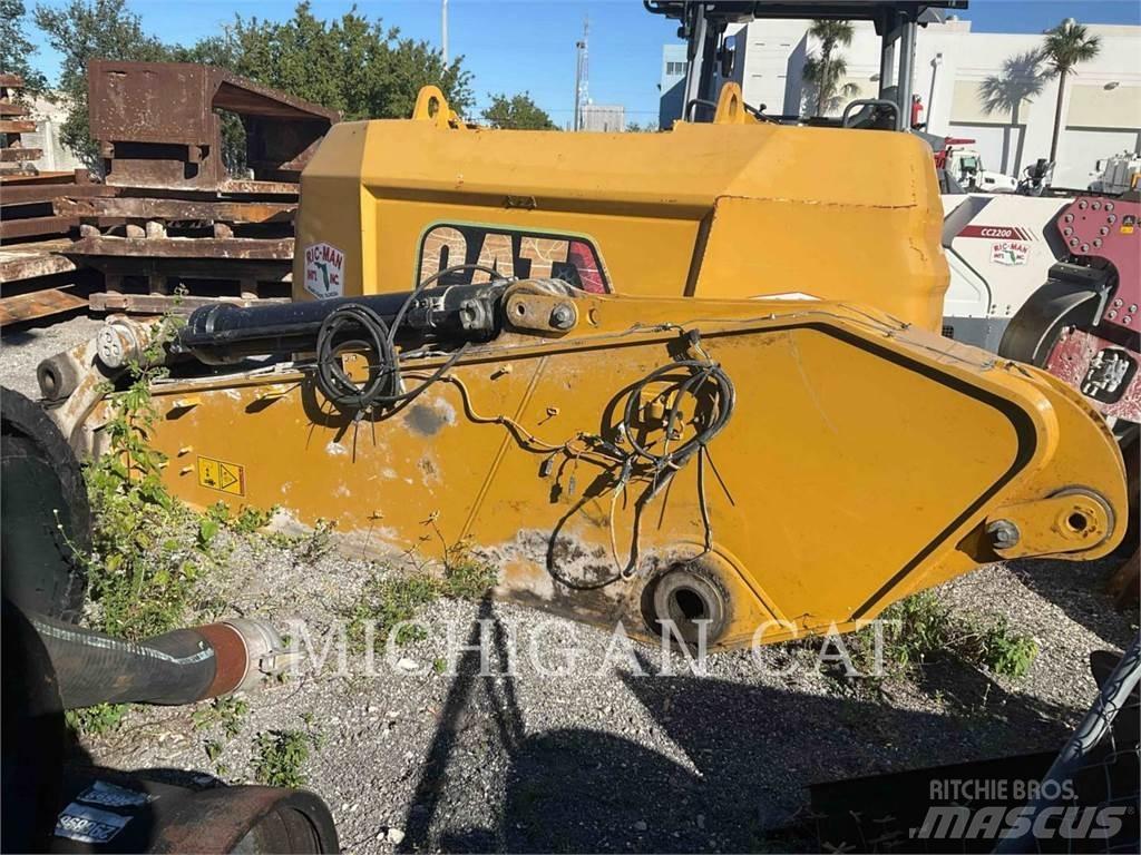 CAT 374 QZ1 履带挖掘机