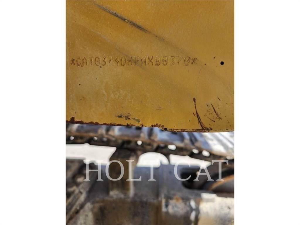 CAT 374DL 履带挖掘机