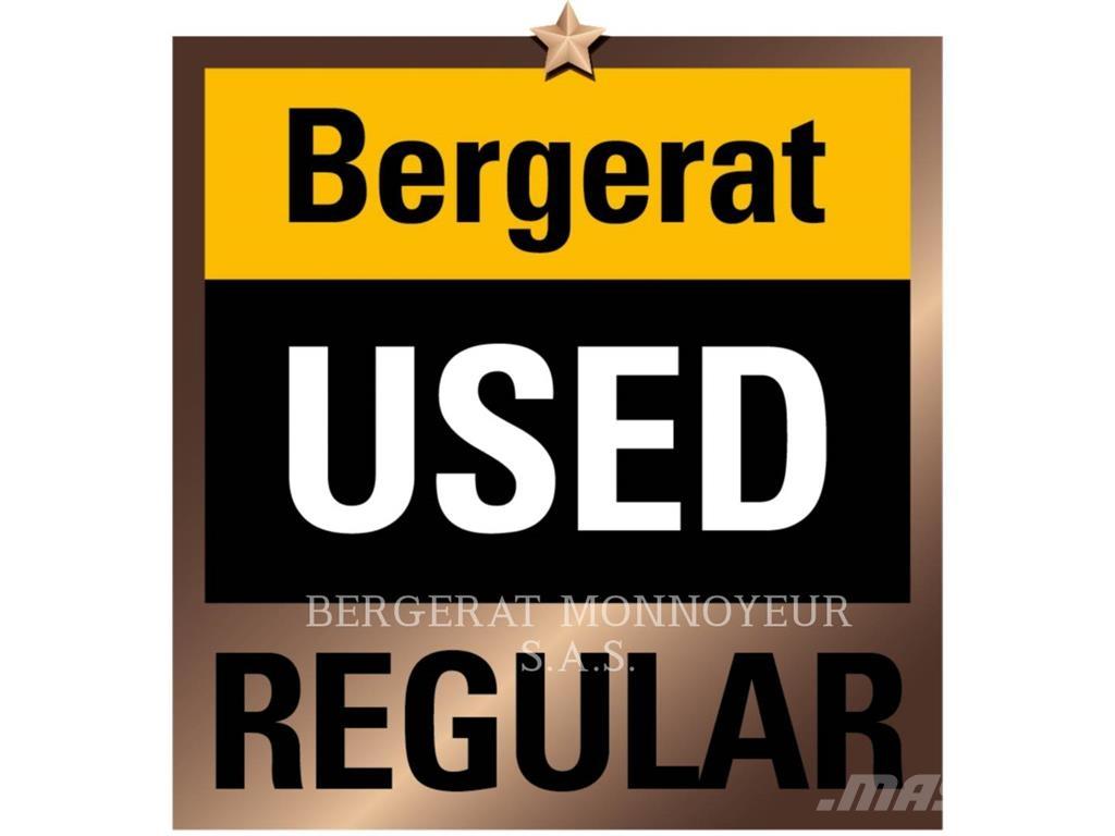 CAT 374F 履带挖掘机