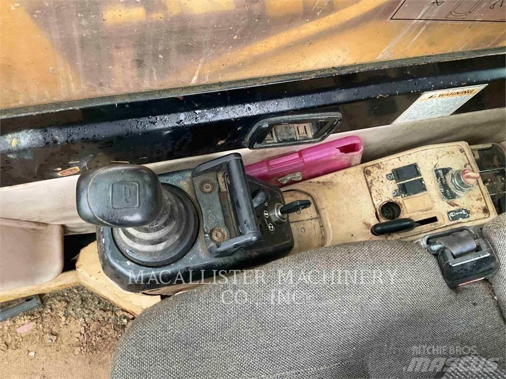 CAT 375L 履带挖掘机