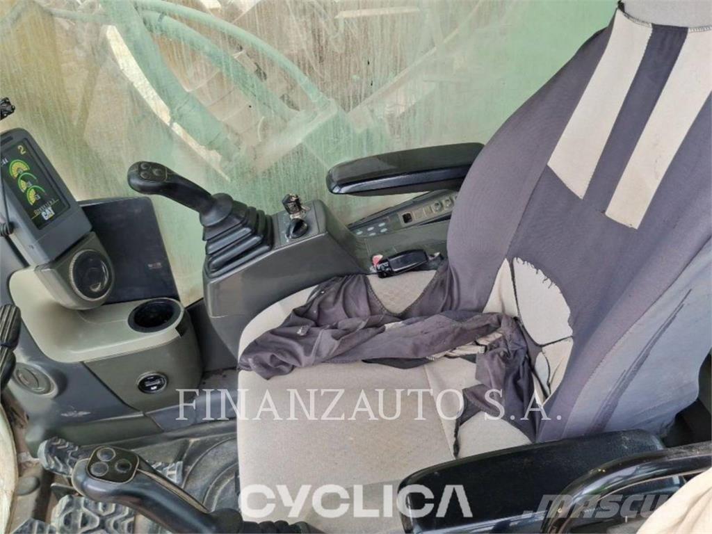 CAT 385C 履带挖掘机