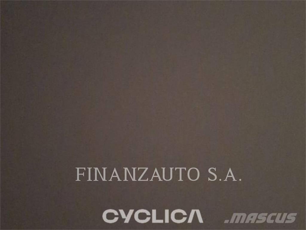 CAT 390DL 履带挖掘机