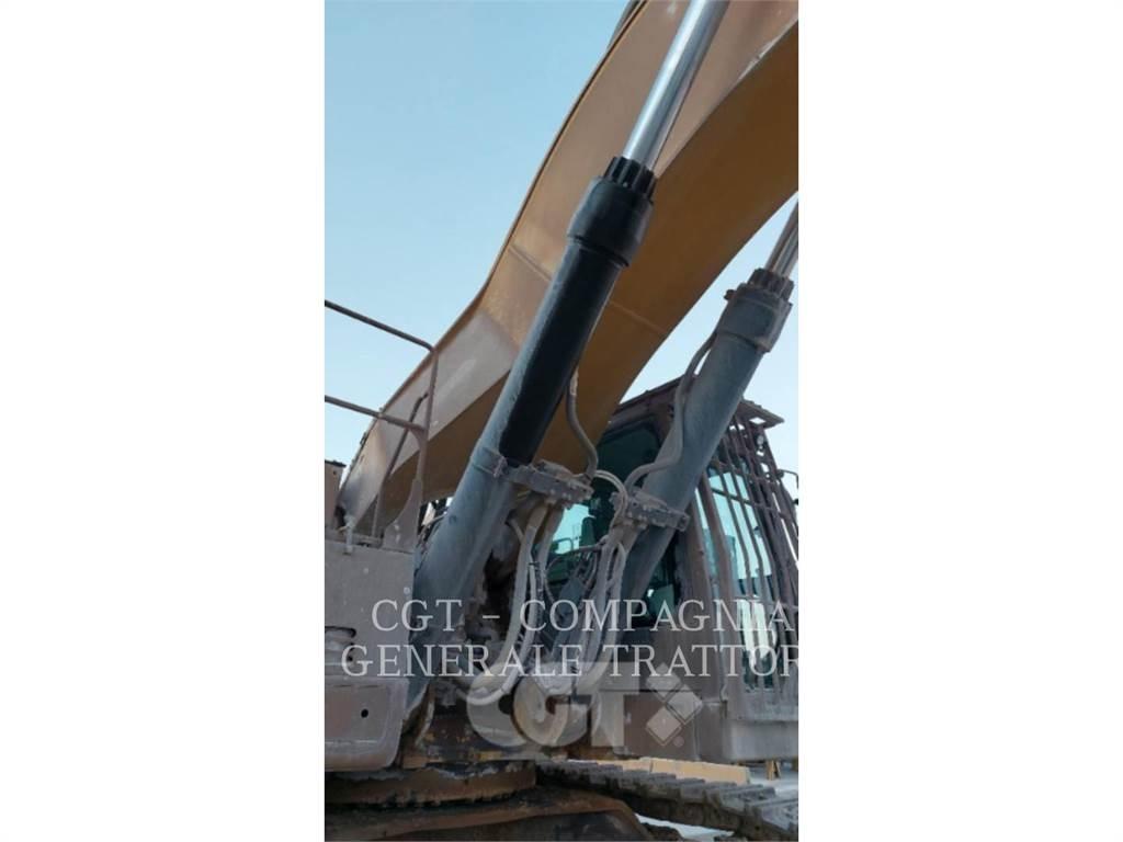 CAT 390F 履带挖掘机