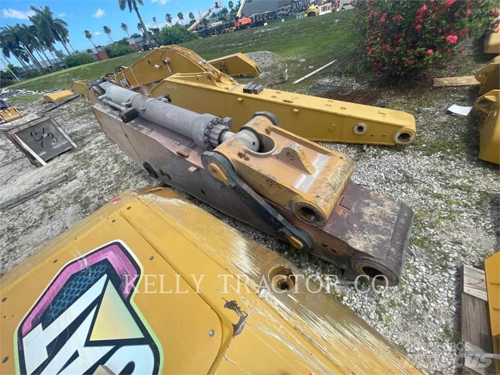CAT 390FL 履带挖掘机