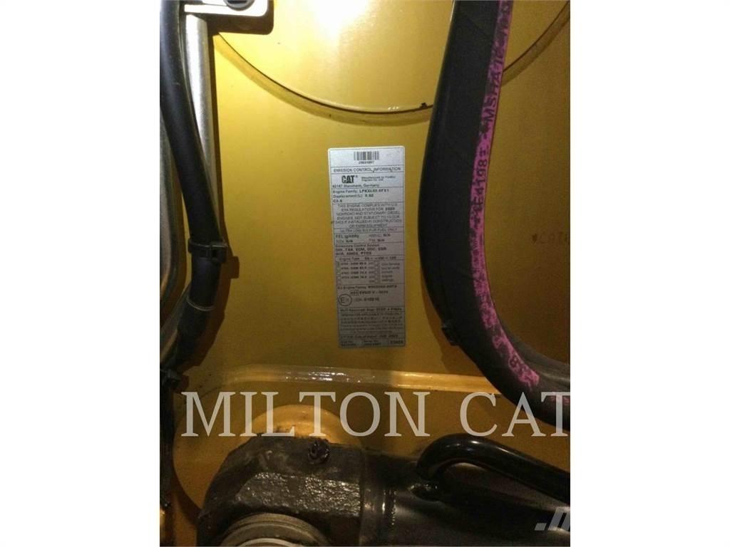 CAT 420 反铲装载机